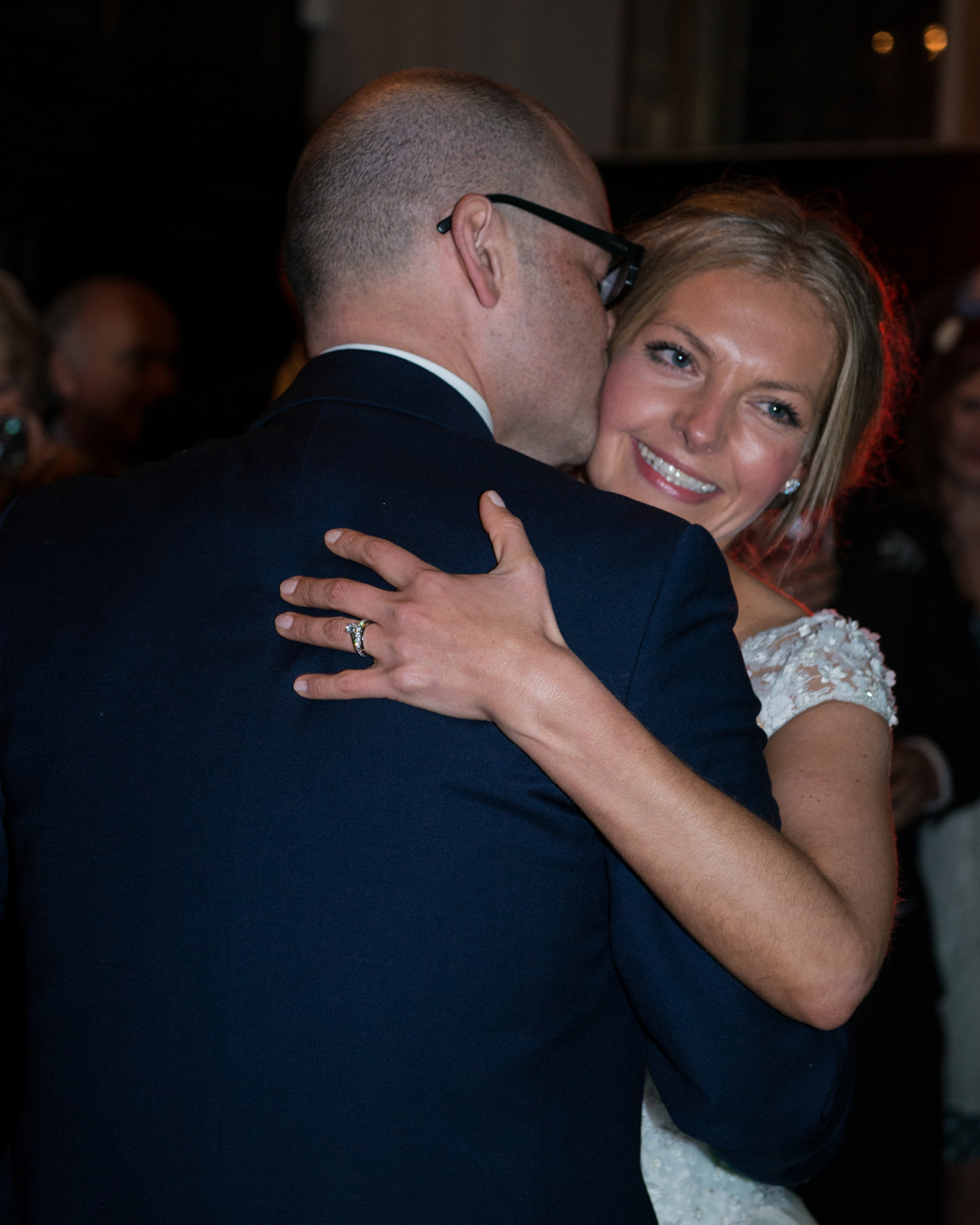 fulham-palace-wedding-photographer-first-dance