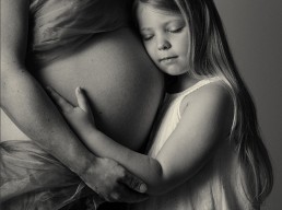 east-grinstead-bump-maternity-photography