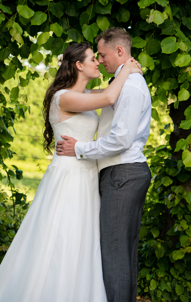 buxted-park-hotel-wedding-venue-photographer-sussex