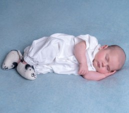 newborn-baby-art-photographer-sussex-surrey-kent