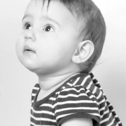 Celebrate-your-baby’s-first-birthday-with-a-joyful-cake-smash-and-splash-session.-Beautiful,-meaningful-portraits-in-Sussex-and-Kent